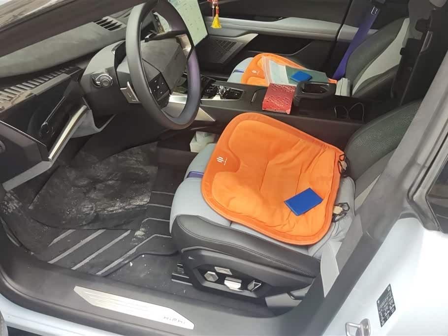2022 Hiphi Z White, 31,000 km, China export – photo 9