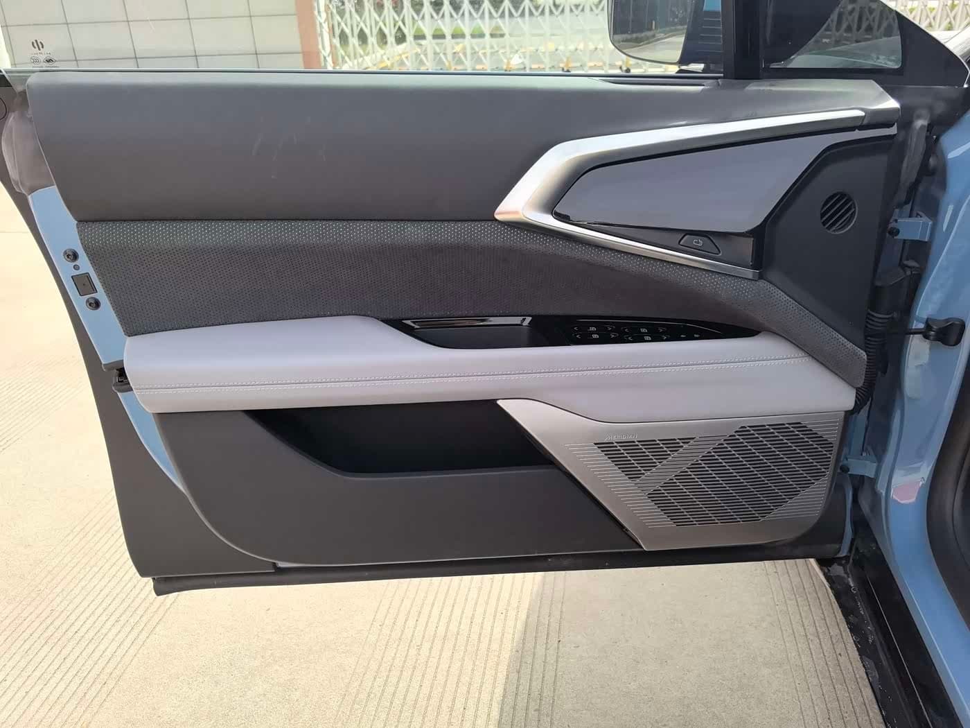 2022 Hiphi Z Blue, 29,000 km, China export – photo 14
