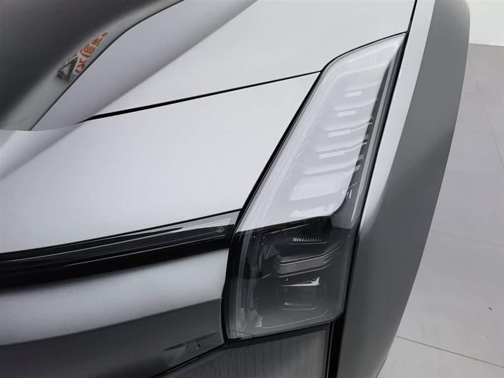 2022 Hiphi Z Gris Argenté, 20,000 km, China export – photo 7