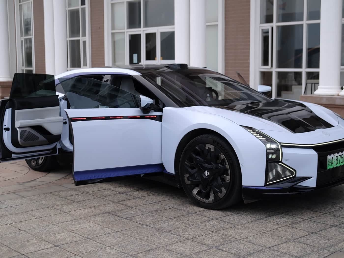 2022 Hiphi Z Blue, 100,000 km, China export – photo 18