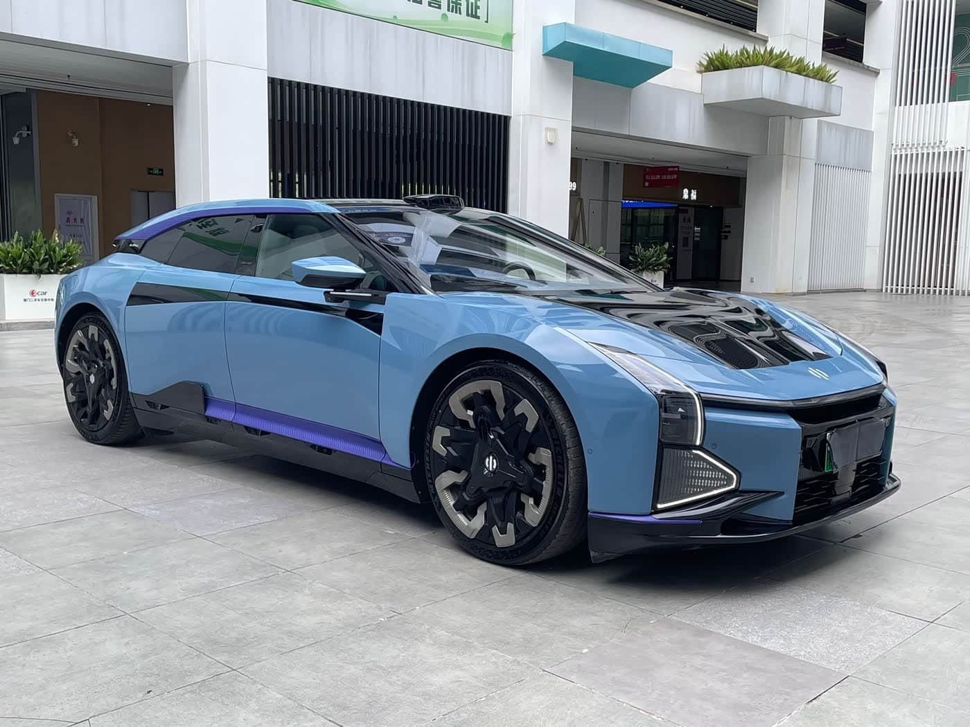2022 Hiphi Z Blue, 12,000 km, China export – photo 3