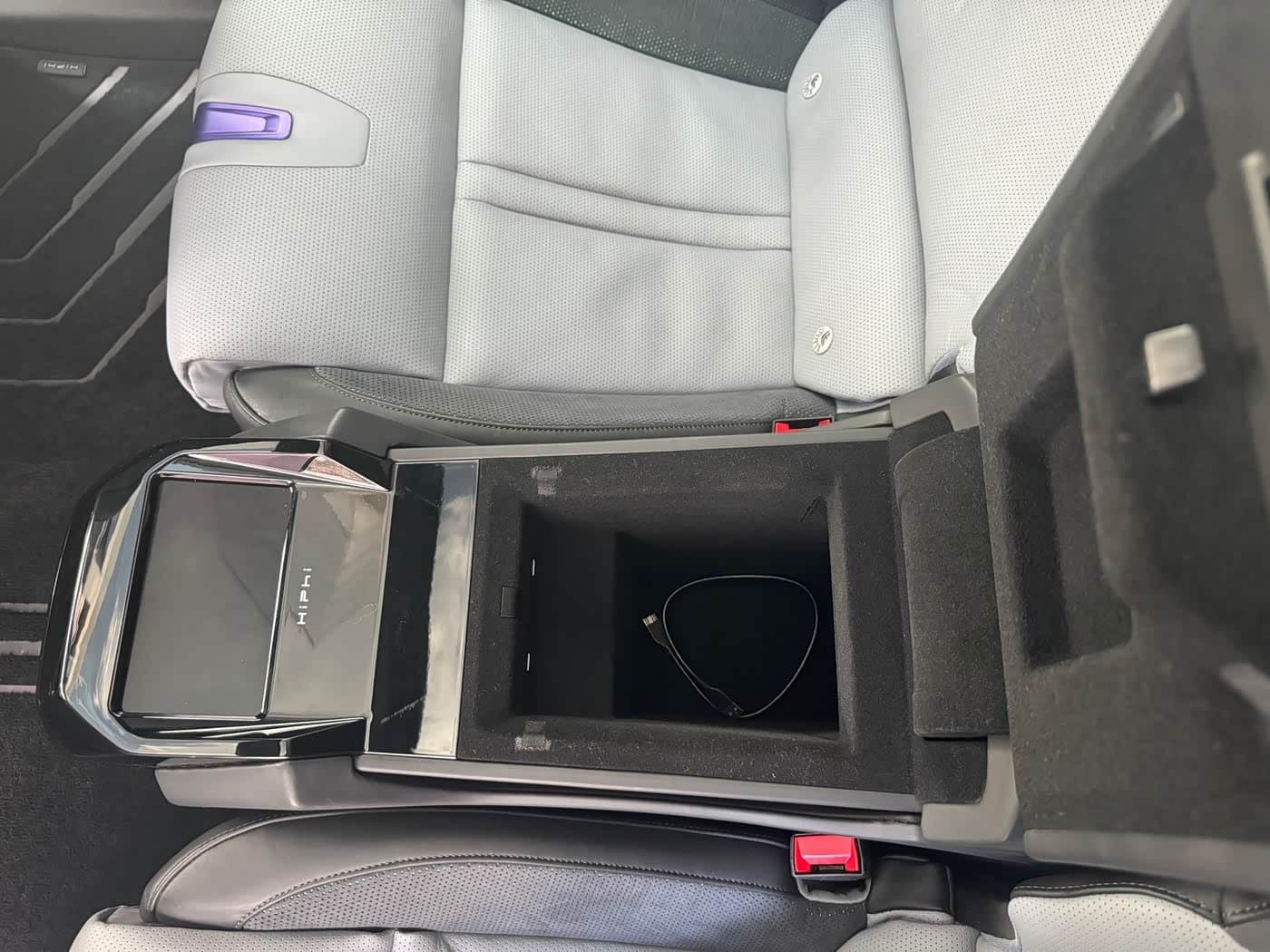 2022 Hiphi Z Blue, 18,500 km, China export – photo 11