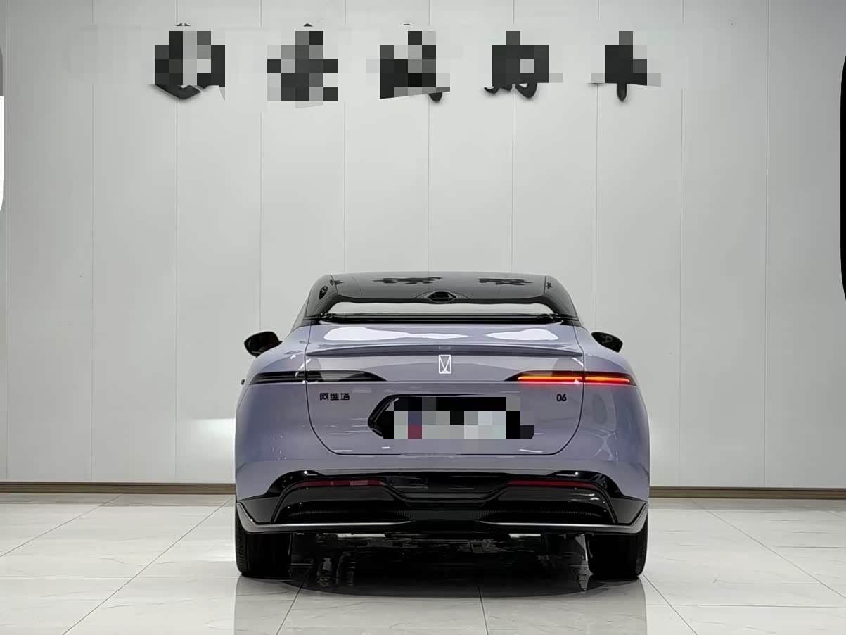 2025 Avatr 06 Red, 16,000 km, China export – photo 6