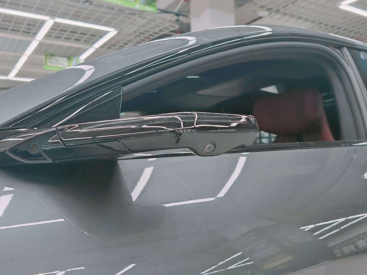 2025 Avatr 12 Silbergrau, 4,100 km, China export – photo 7