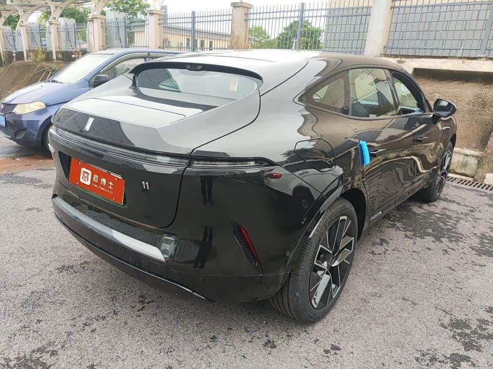 2025 Avatr 11 Black, 100 km, China export – photo 3