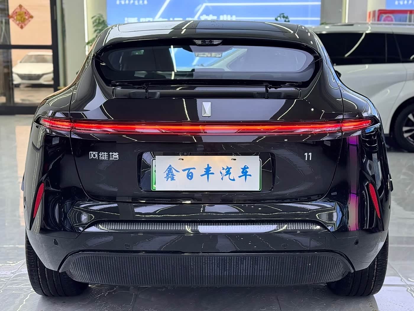 2025 Avatr 11 Black, 100 km, China export – photo 9