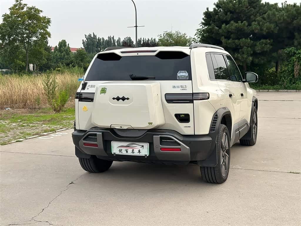 2025 Fang Cheng Bao Titanium 3 White, 12,000 km, China export – photo 6