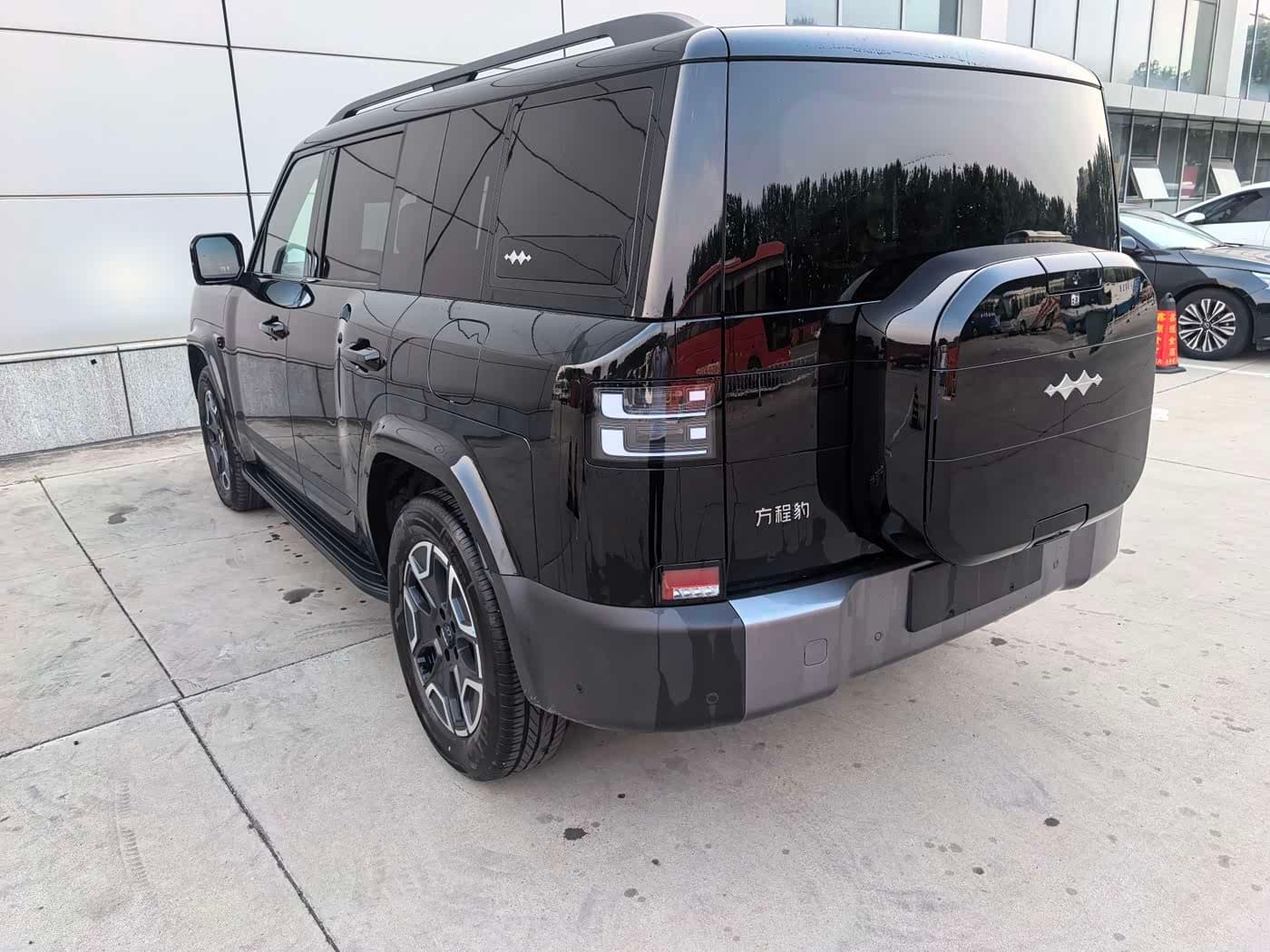 2025 Fang Cheng Bao Titanium 7 Black, 500 km, China export – photo 6