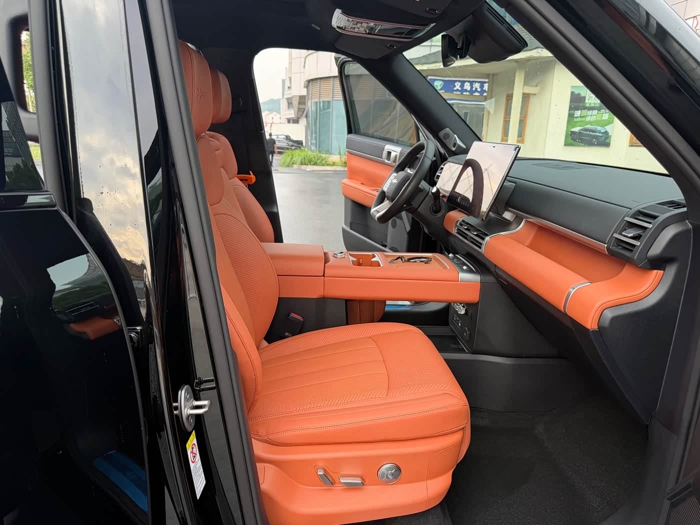 2025 Fang Cheng Bao Titanium 7 Black, 4,000 km, China export – photo 14