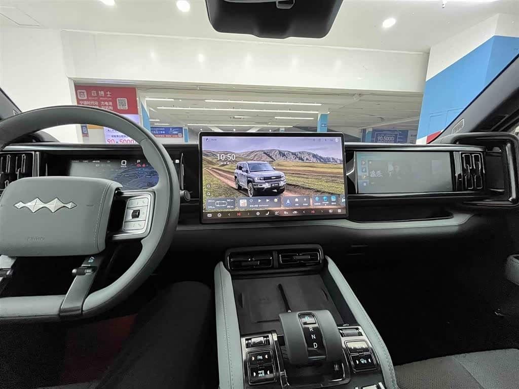 2025 Fang Cheng Bao Leopard 5 Green, 19,000 km, China export – photo 11