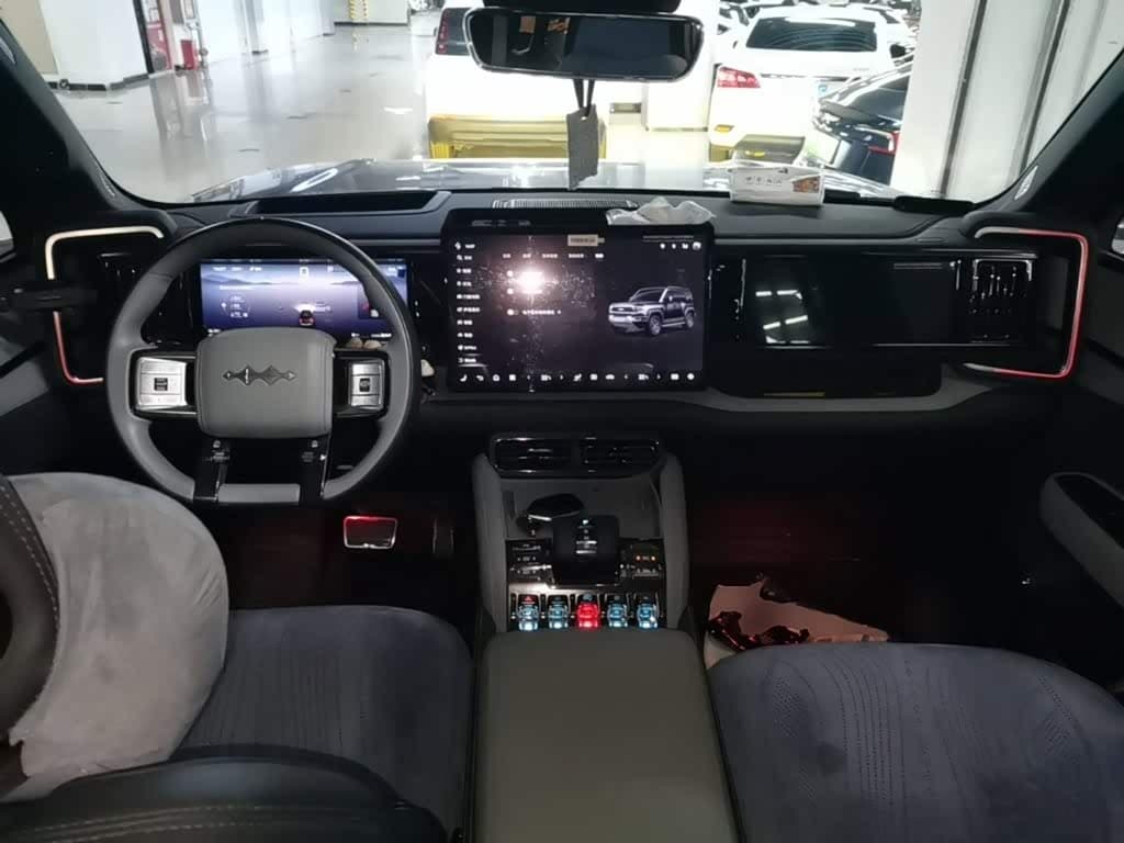 2023 Fang Cheng Bao Leopard 5 Black, 24,400 km, China export – photo 10