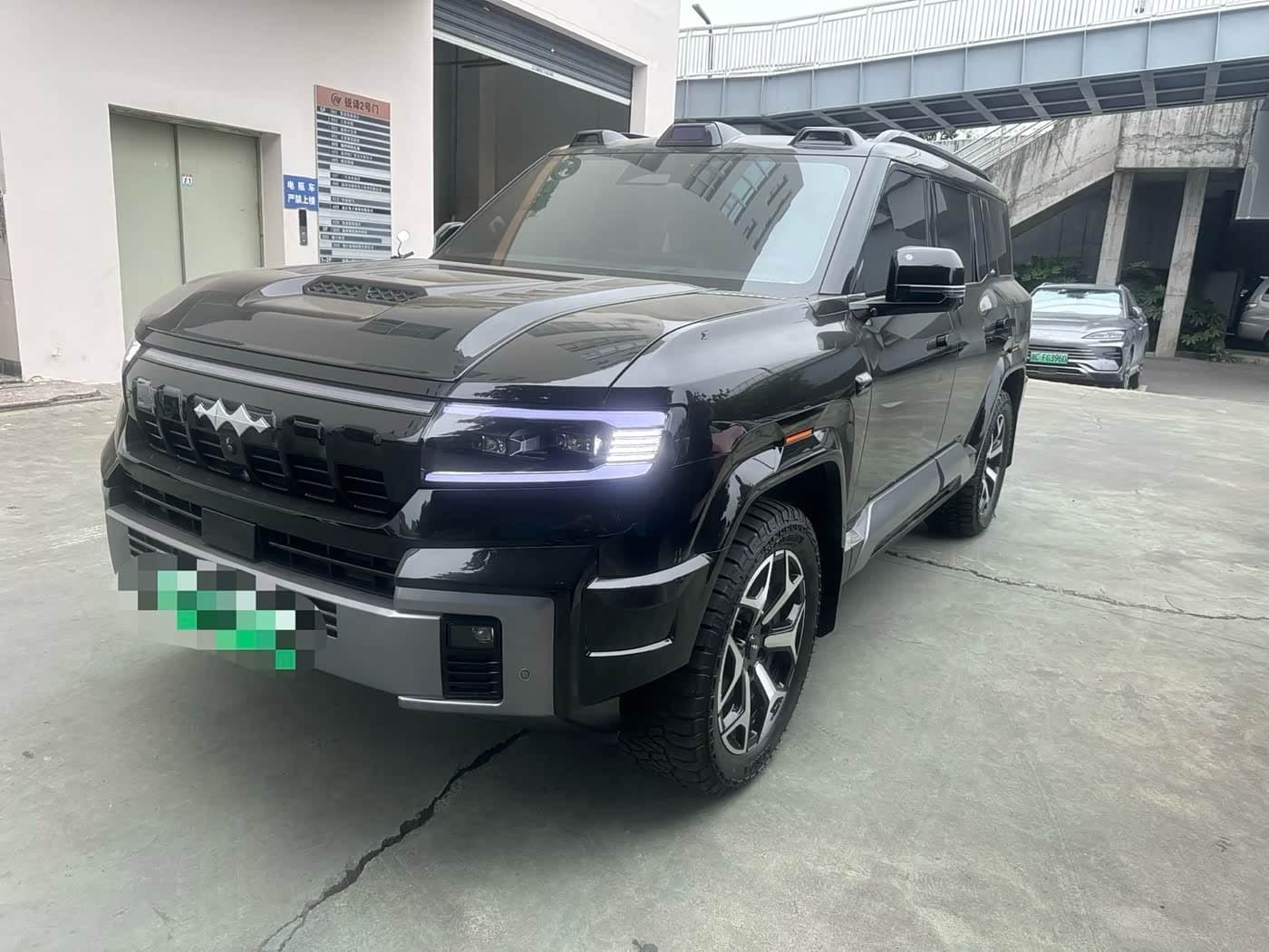2024 Fang Cheng Bao Leopard 8 Black, 45,000 km, China export – photo 1