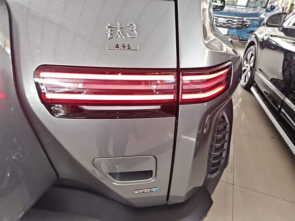 2025 Fang Cheng Bao Titanium 3 Green, 16,300 km, China export – photo 8