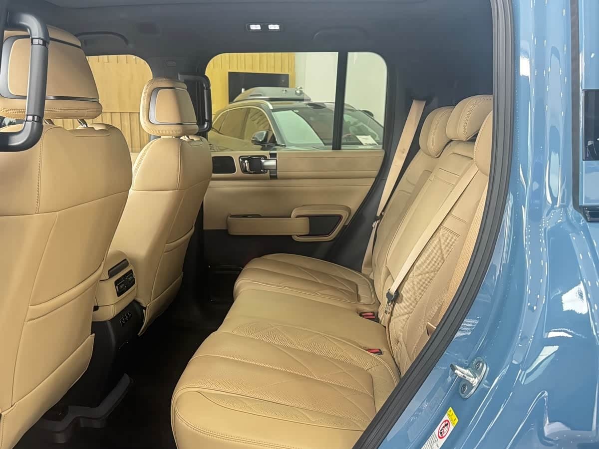 2025 Fang Cheng Bao Leopard 5 Blue, 6,600 km, China export – photo 9