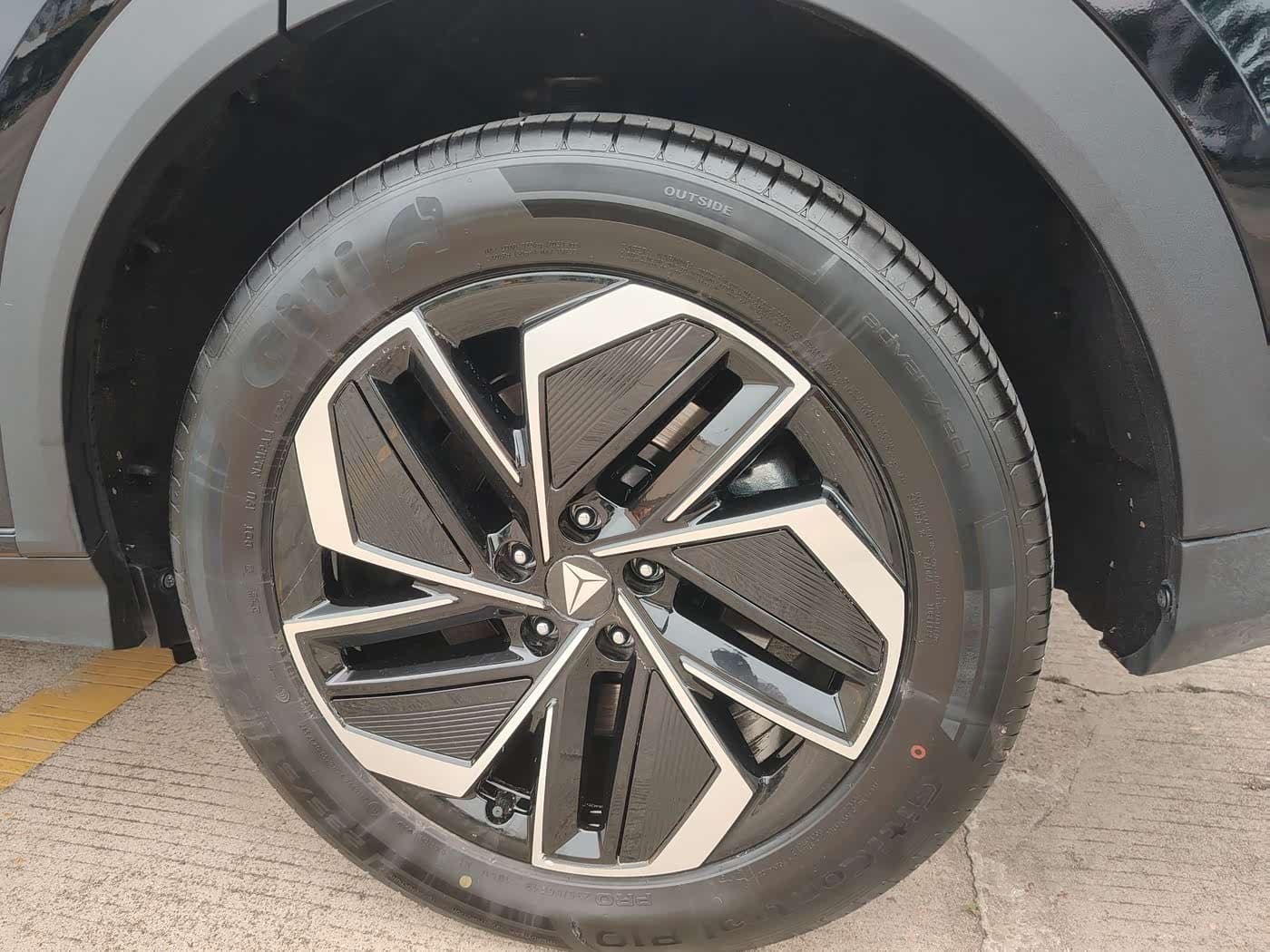 2025 Deepal S07 Black, 12,000 km, China export – photo 12