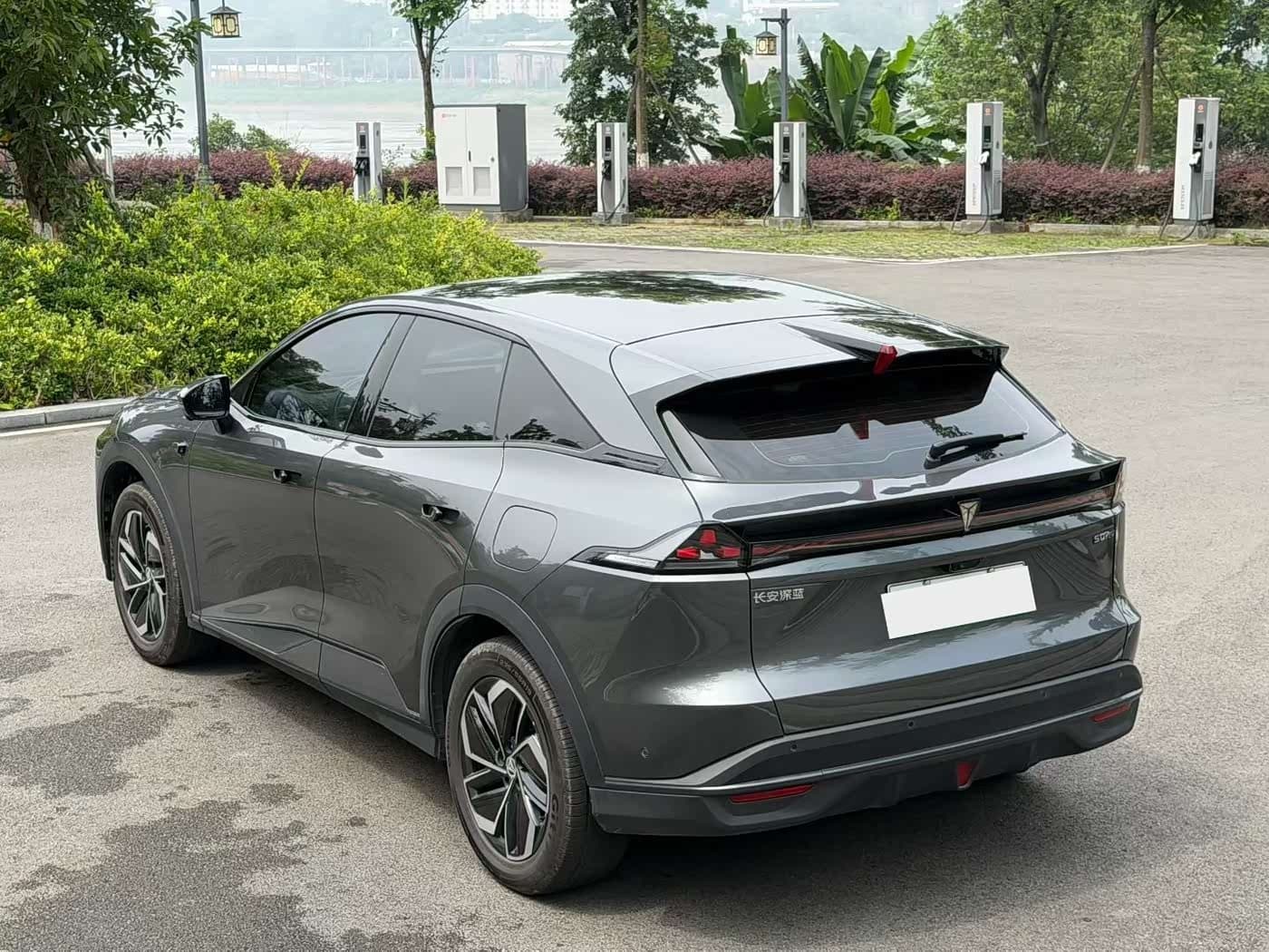 2025 Deepal S07 Silbergrau, 18,000 km, China export – photo 9