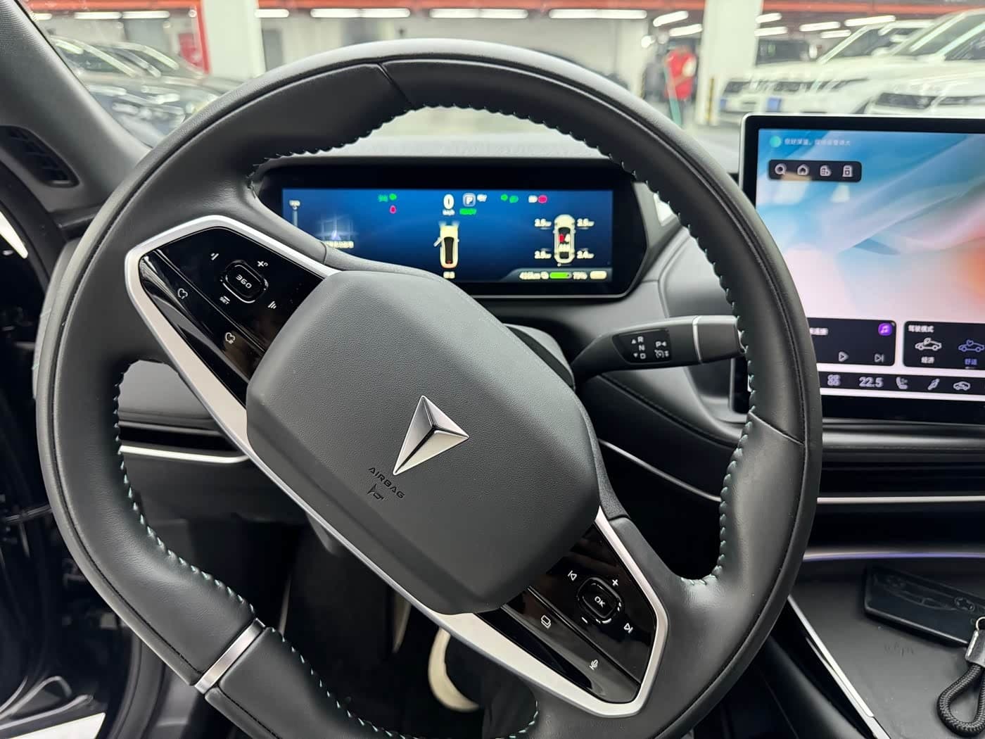 2024 Deepal SL03 Black, 10,000 km, China export – photo 5