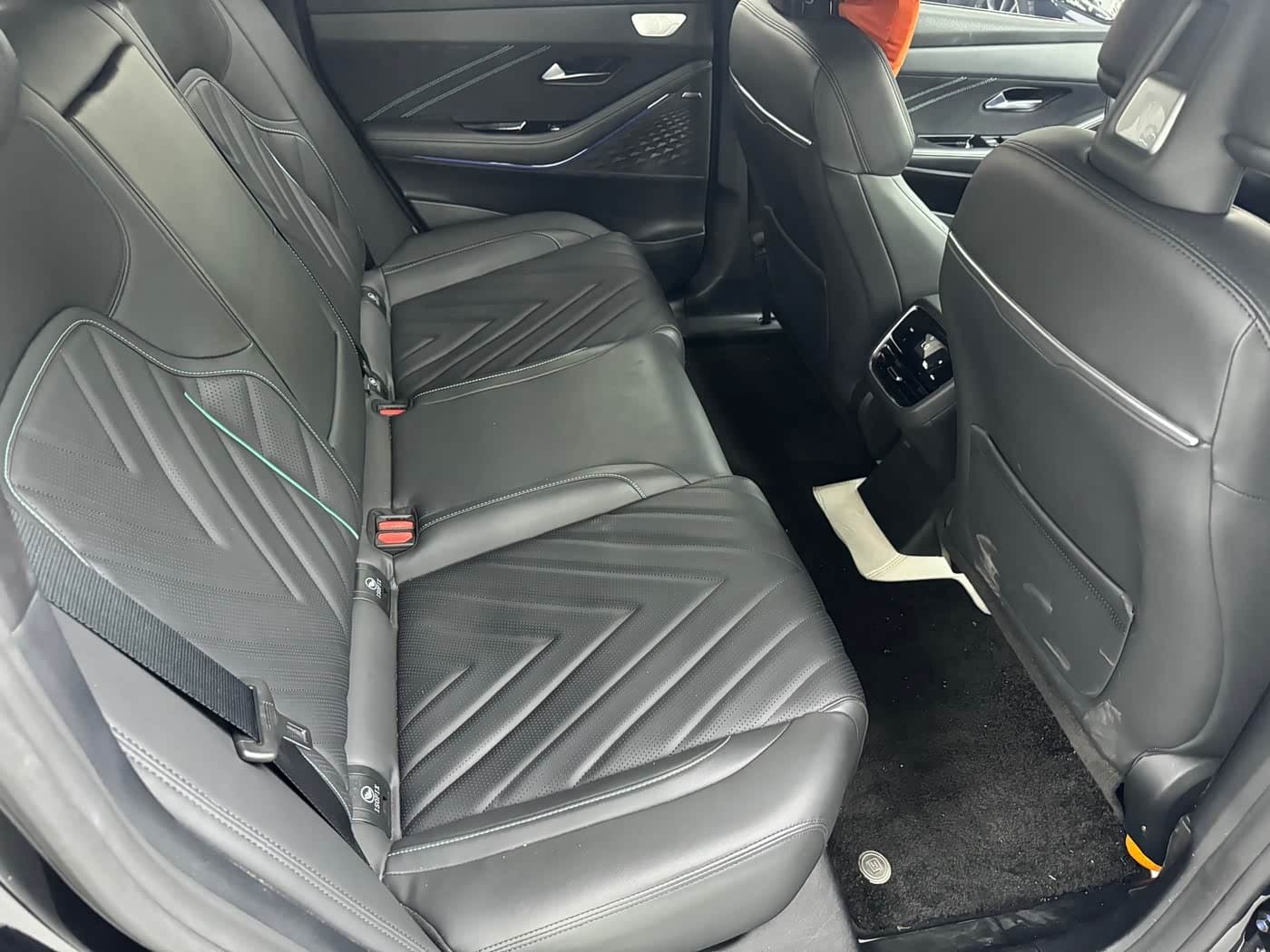2024 Deepal SL03 Black, 10,000 km, China export – photo 9