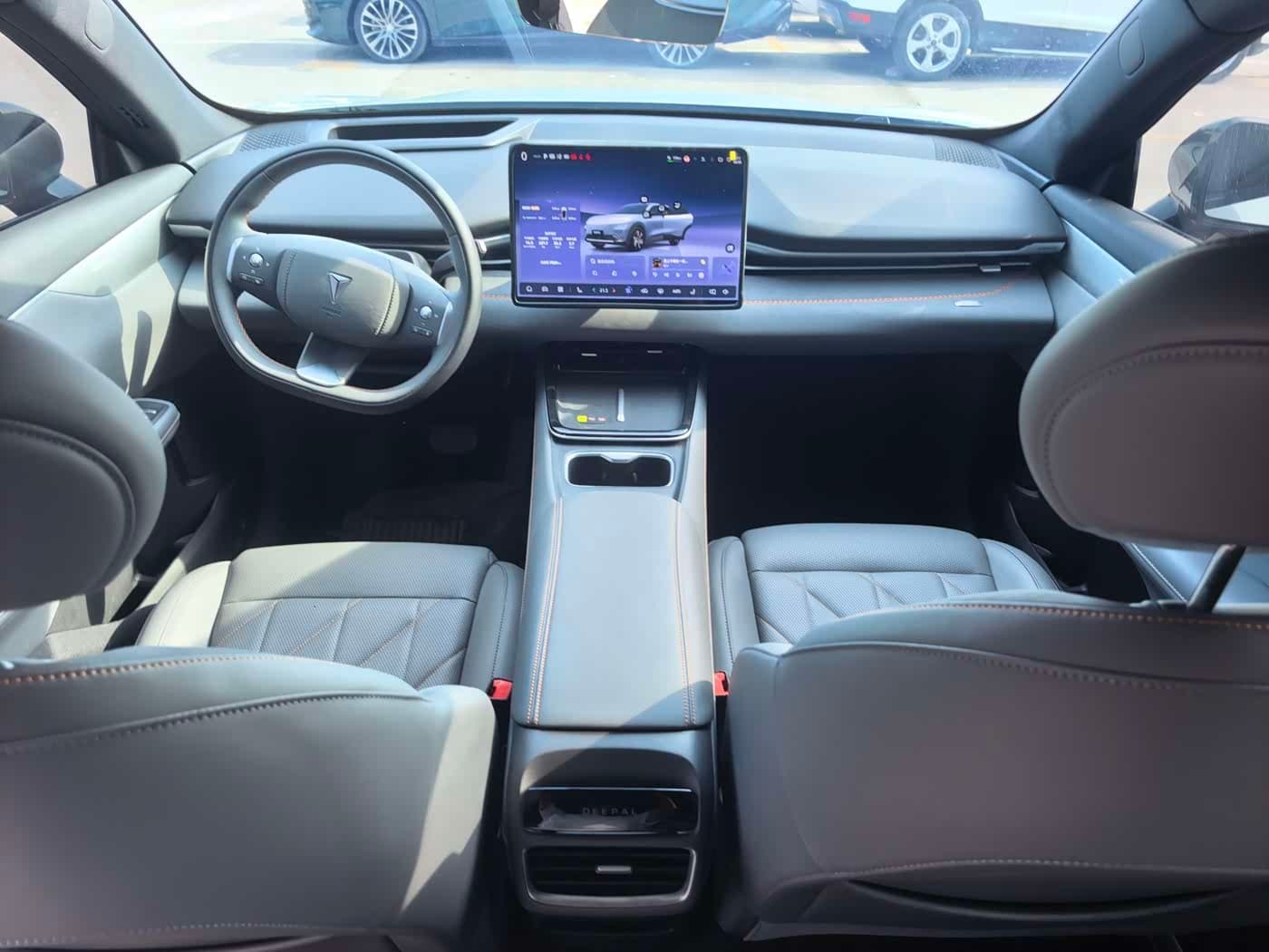2025 Deepal Shenlan S05 Gris Argenté, 7,000 km, China export – photo 7
