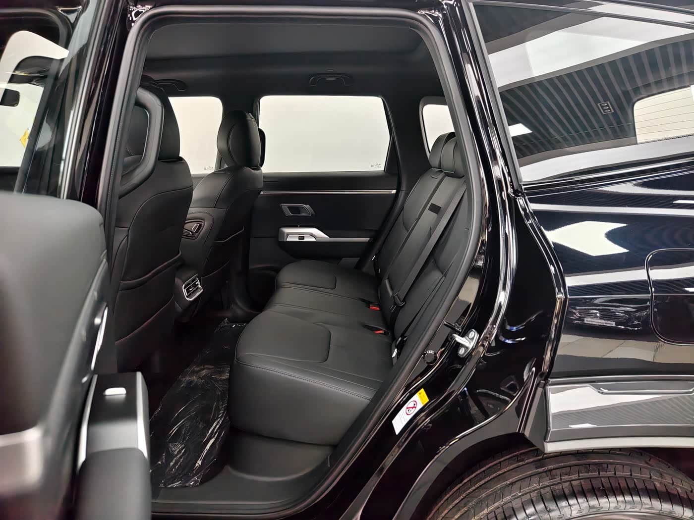2026 Deepal Deep Blue G318 Black, 100 km, China export – photo 15