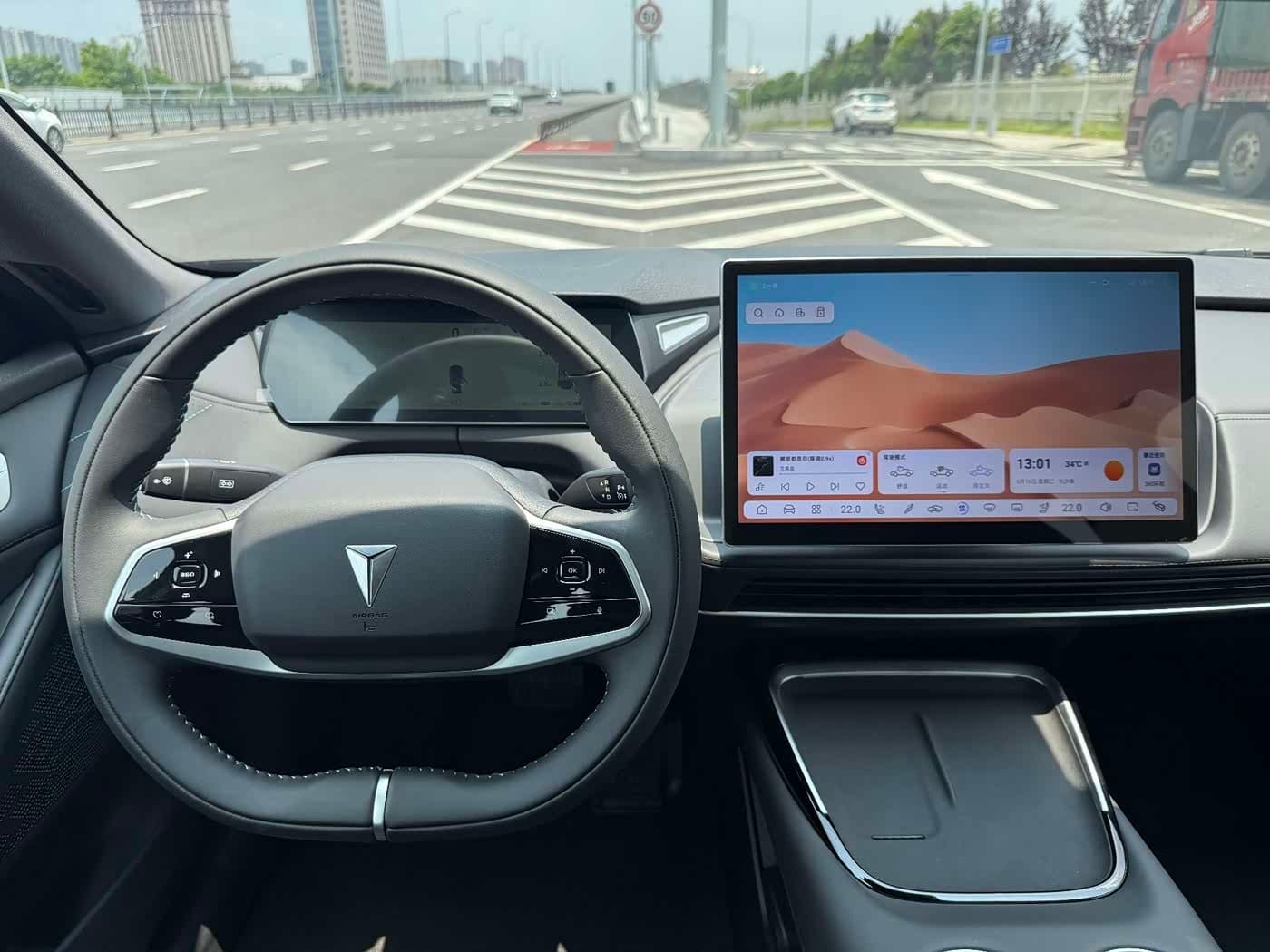2024 Deepal SL03 Black, 10,000 km, China export – photo 12