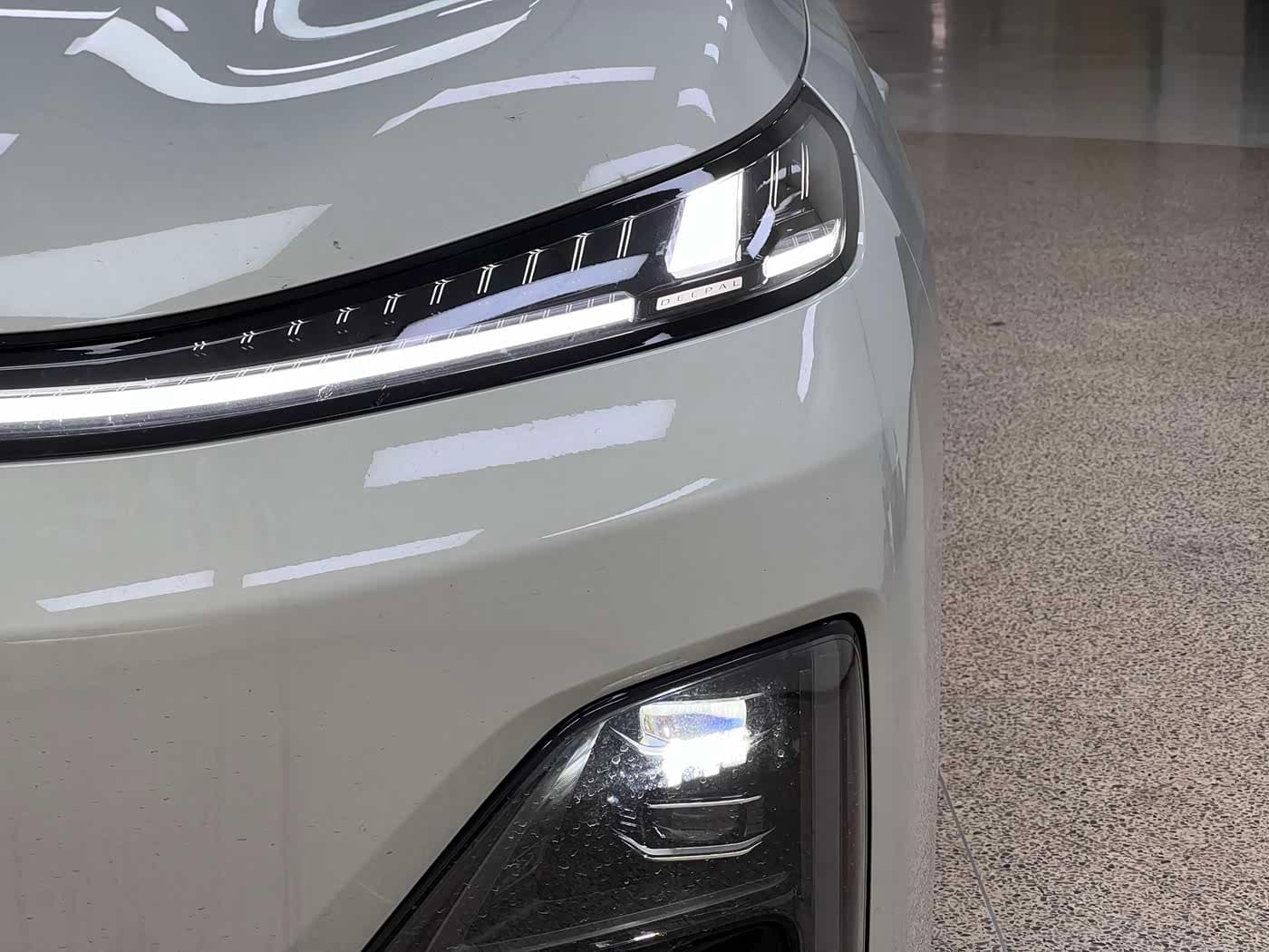 2025 Deepal Deep Blue S09 Silbergrau, 14,000 km, China export – photo 8
