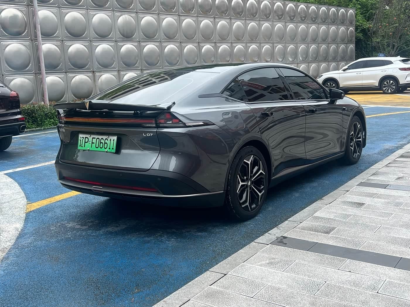 2024 Deepal Shenlan L07 Silbergrau, 13,000 km, China export – photo 5