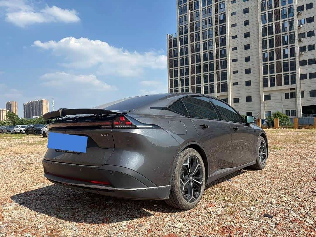 2024 Deepal Shenlan L07 رمادي فضي, 18,000 km, China export – photo 5