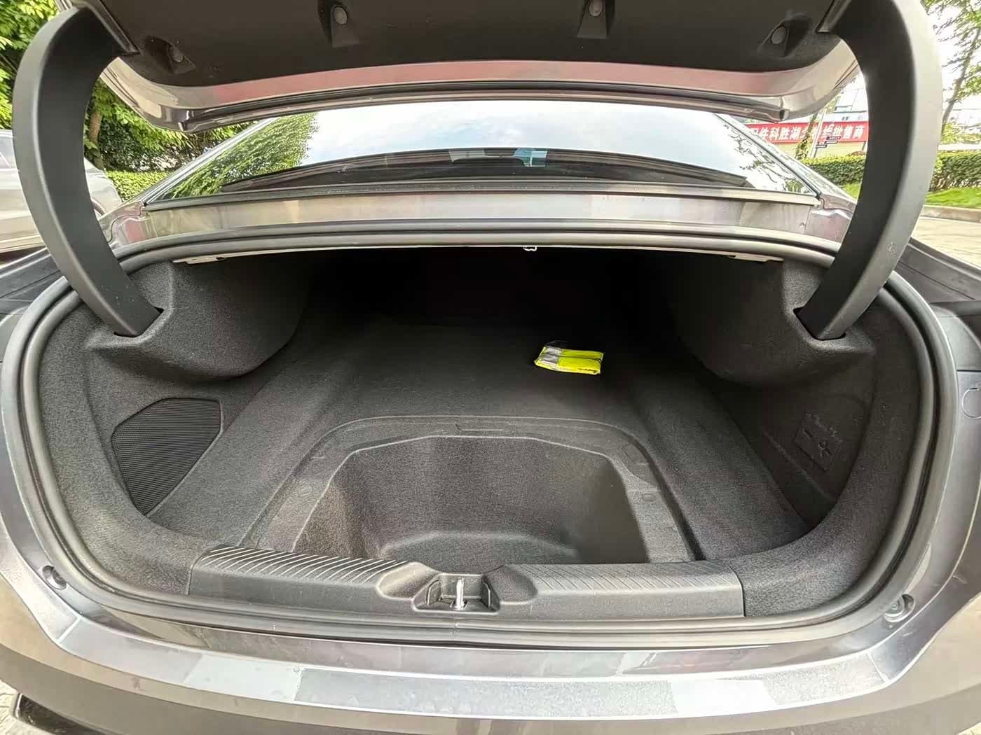 2025 Deepal DeepBlue L06 Gris Argenté, 5,000 km, China export – photo 16