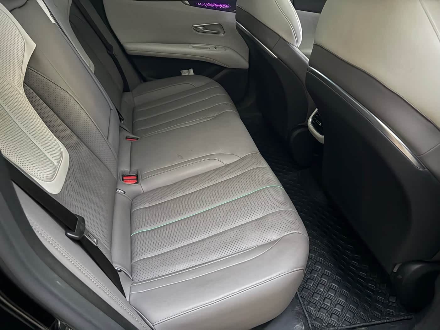 2025 Deepal Shenlan L07 Black, 22,000 km, China export – photo 10