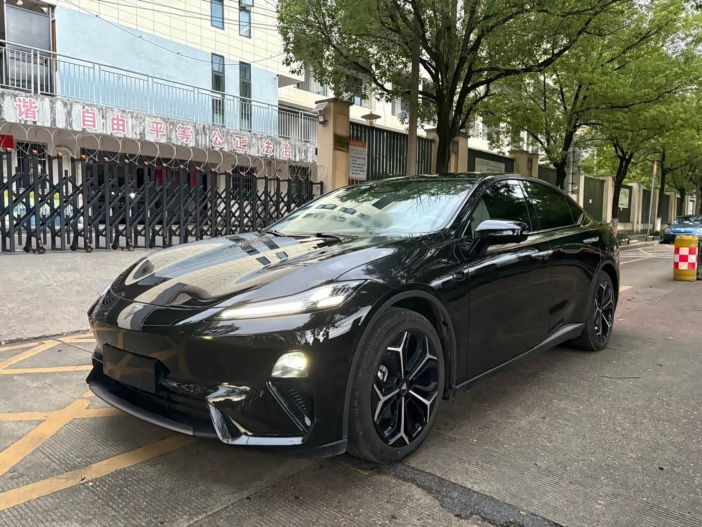 2025 Deepal Shenlan L07 Black, 22,000 km, China export – photo 1