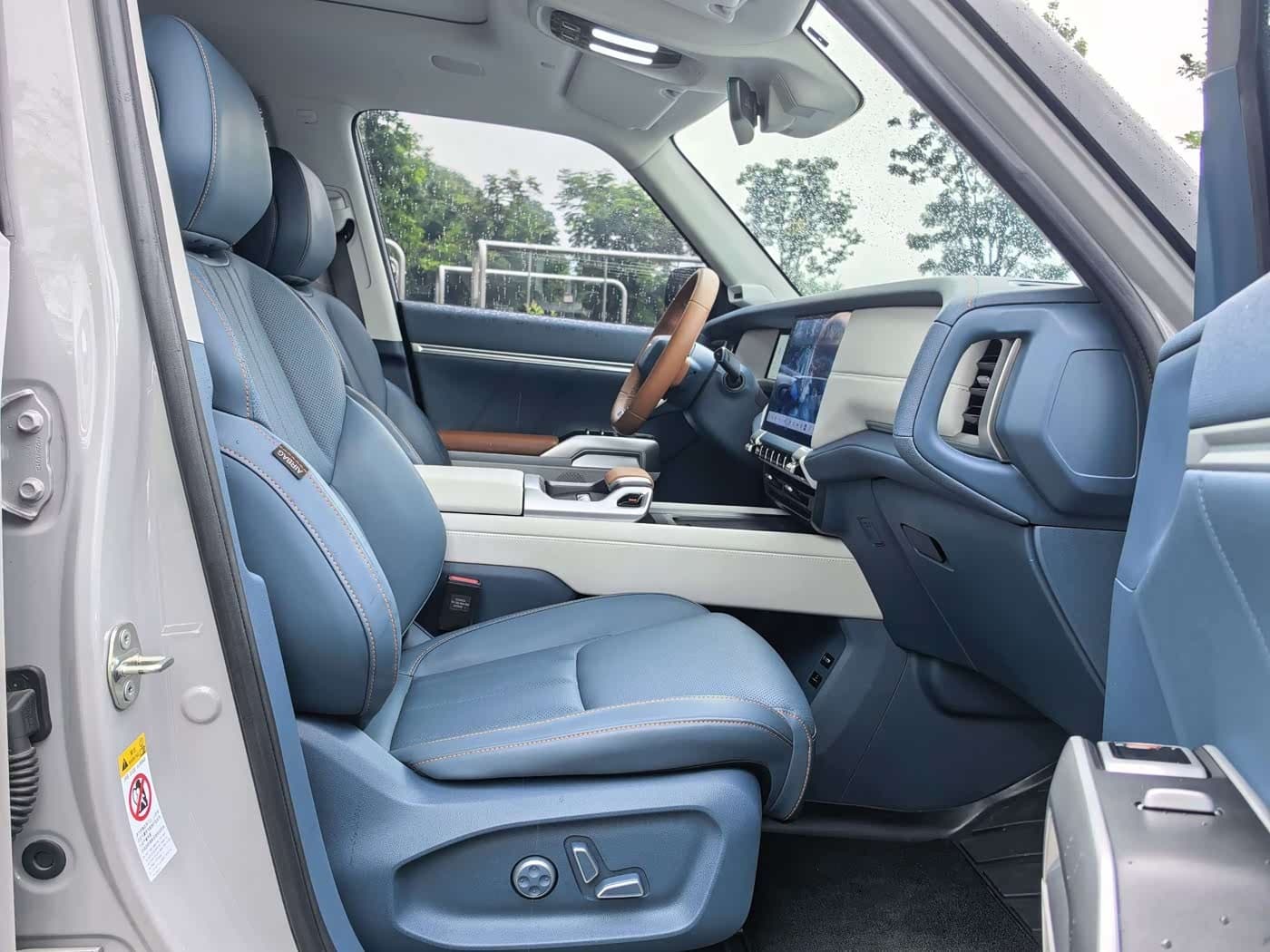 2024 Deepal Deep Blue G318 Gris Argenté, 38,000 km, China export – photo 13