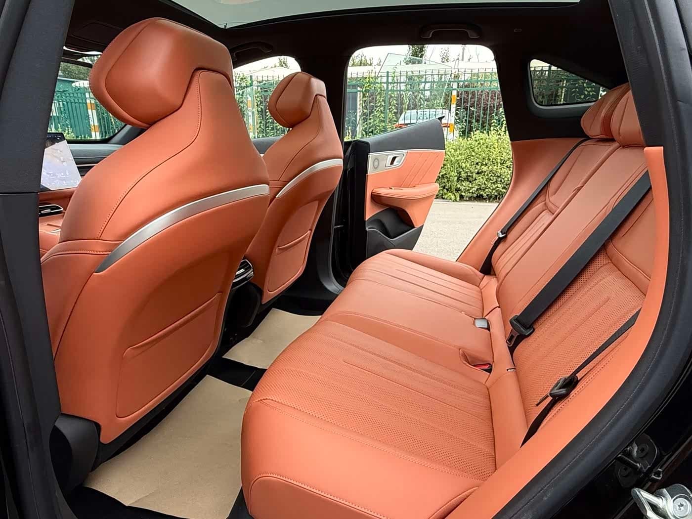 2025 Deepal S07 Black, 200 km, China export – photo 12