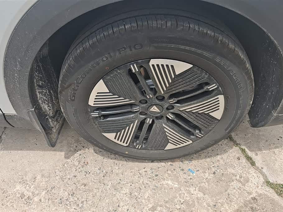 2025 Deepal Shenlan S05 Gris Plata, 17,000 km, China export – photo 6
