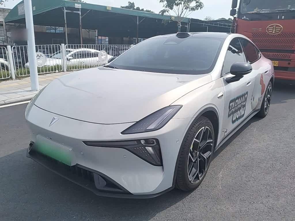 2025 Deepal DeepBlue L06 رمادي فضي, 11,100 km, China export – photo 2