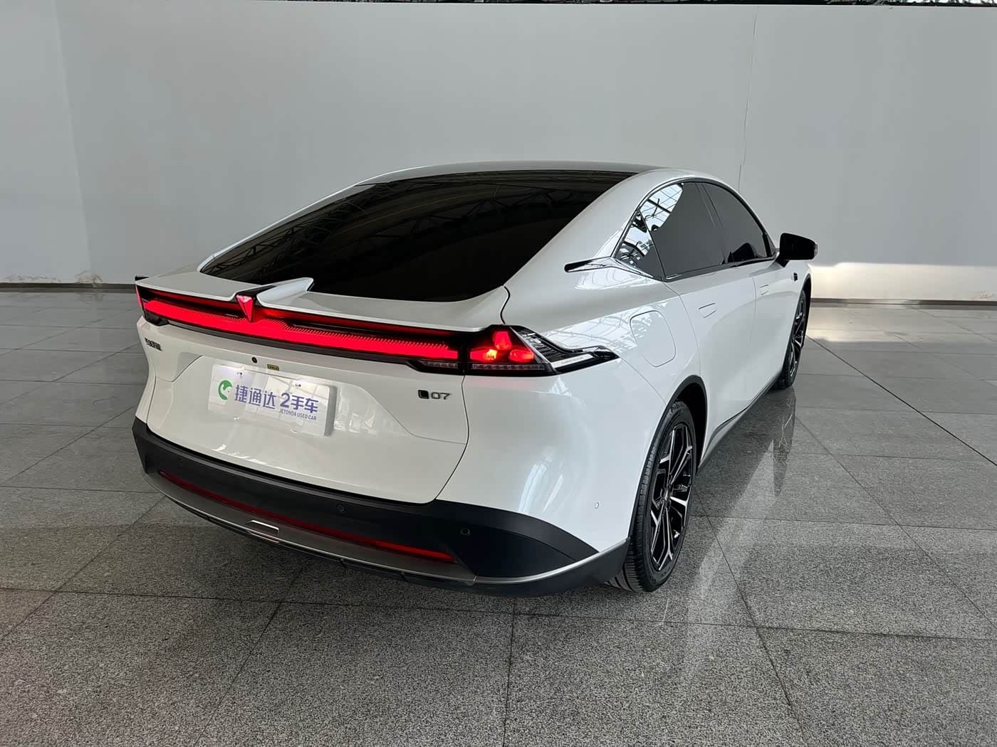2025 Deepal Shenlan L07 White, 10,000 km, China export – photo 4