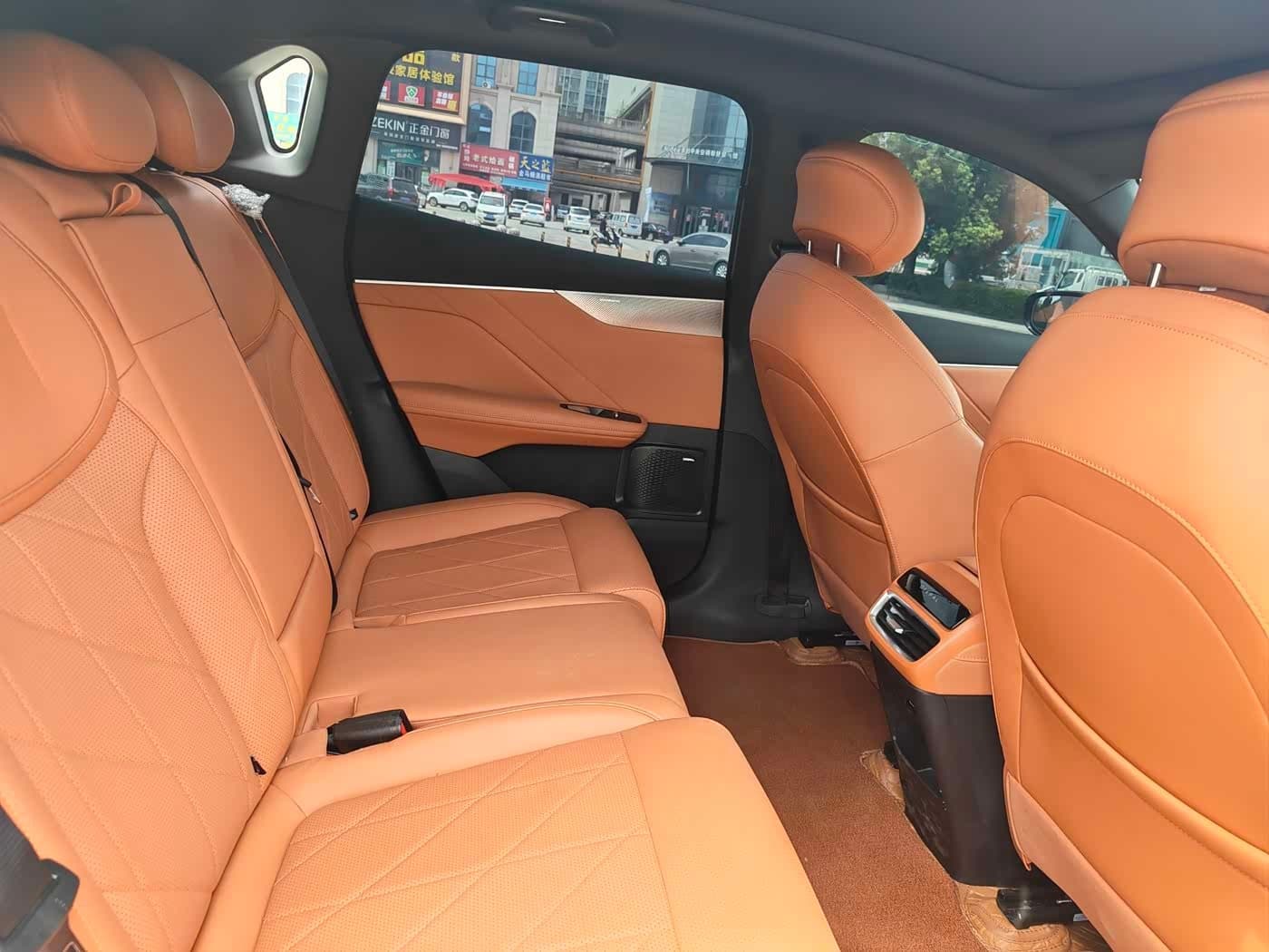 2025 Deepal Shenlan S05 Gris Argenté, 3,000 km, China export – photo 14
