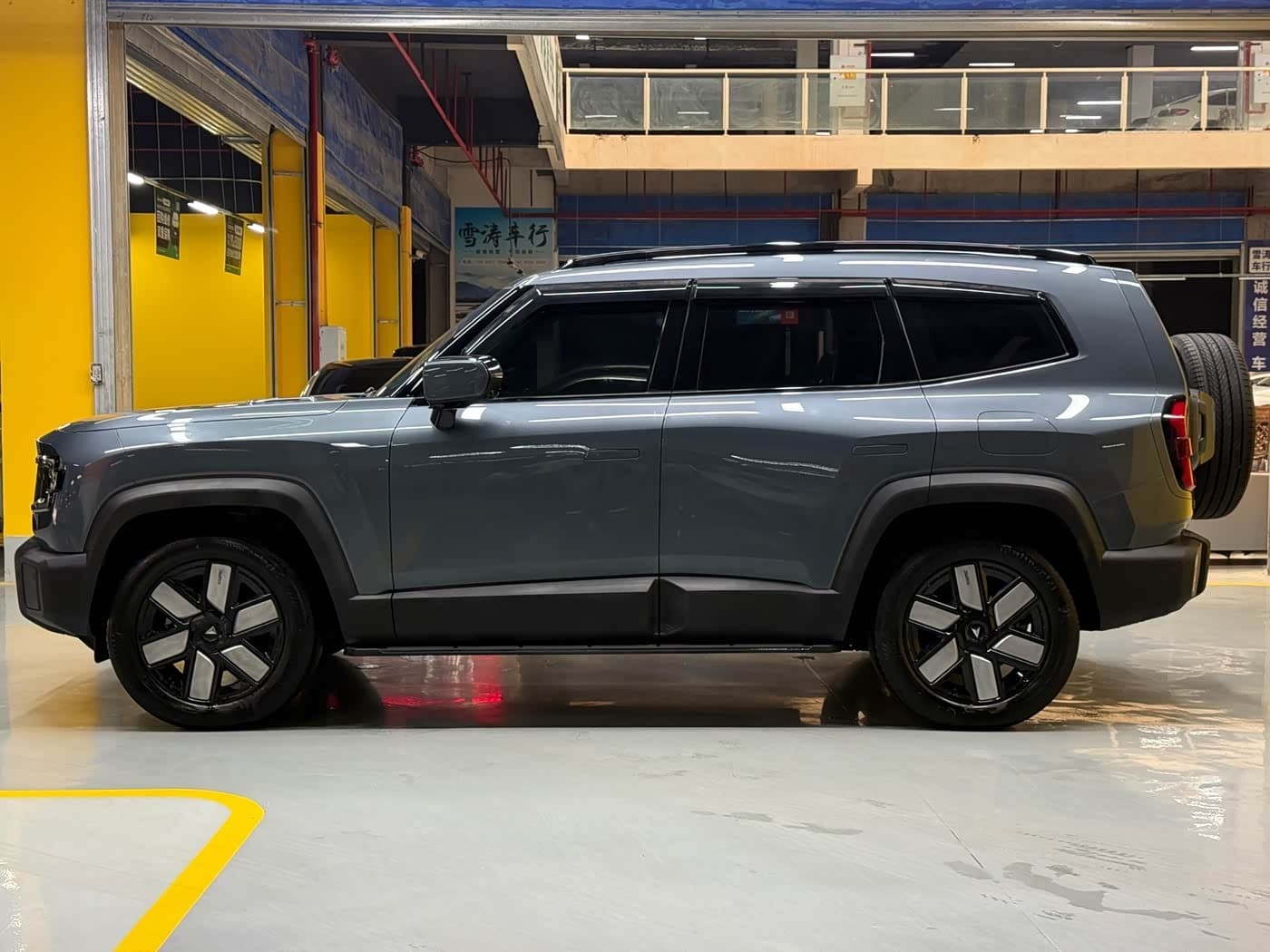 2024 Deepal Deep Blue G318 رمادي فضي, 47,000 km, China export – photo 4