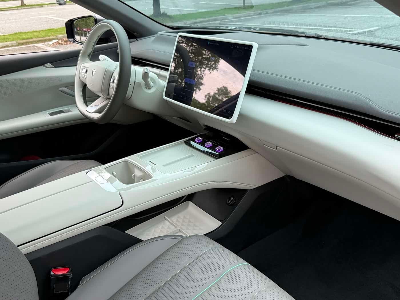 2025 Deepal Shenlan L07 رمادي فضي, 10,000 km, China export – photo 6