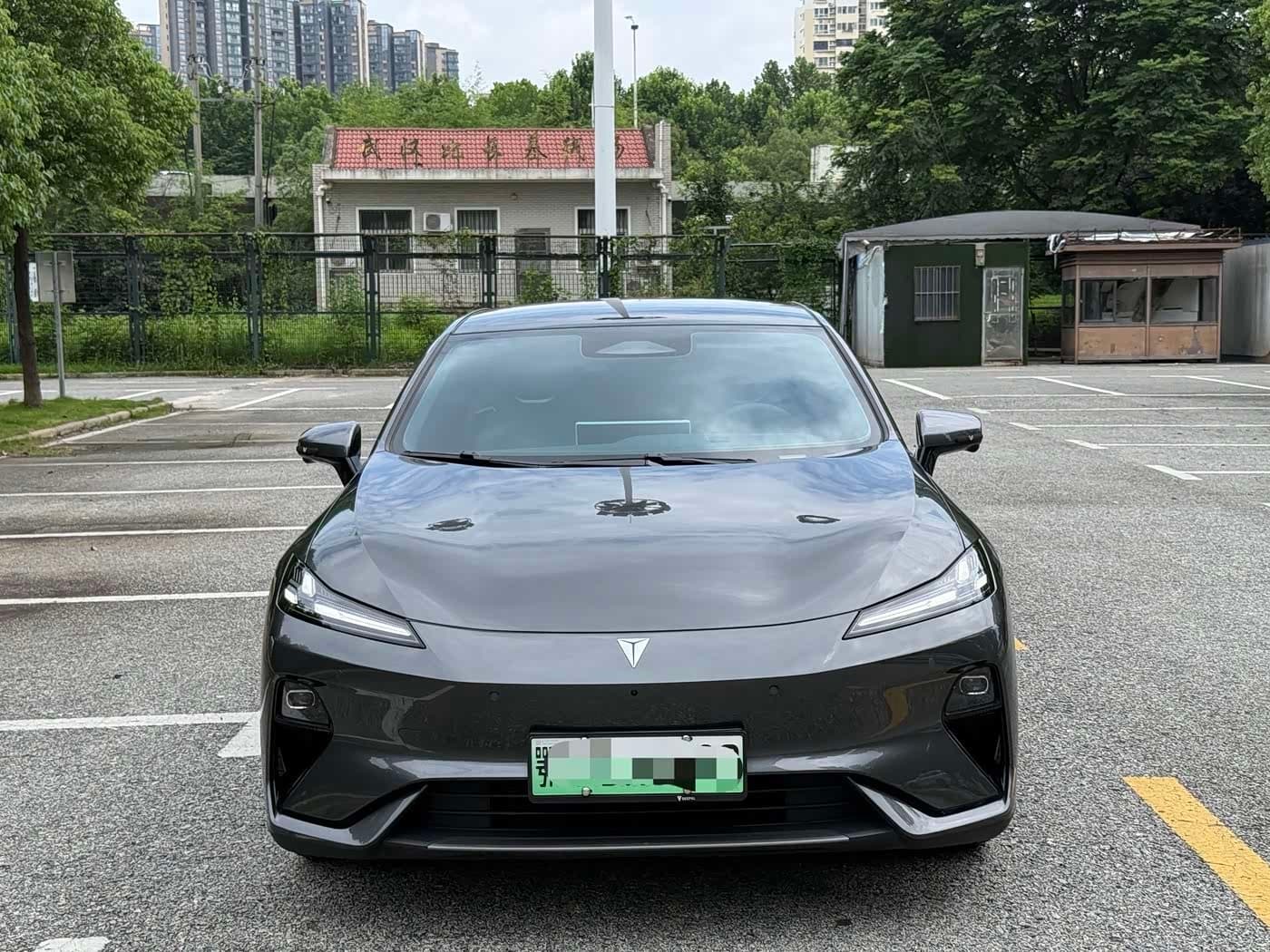 2025 Deepal Shenlan L07 رمادي فضي, 10,000 km, China export – photo 2