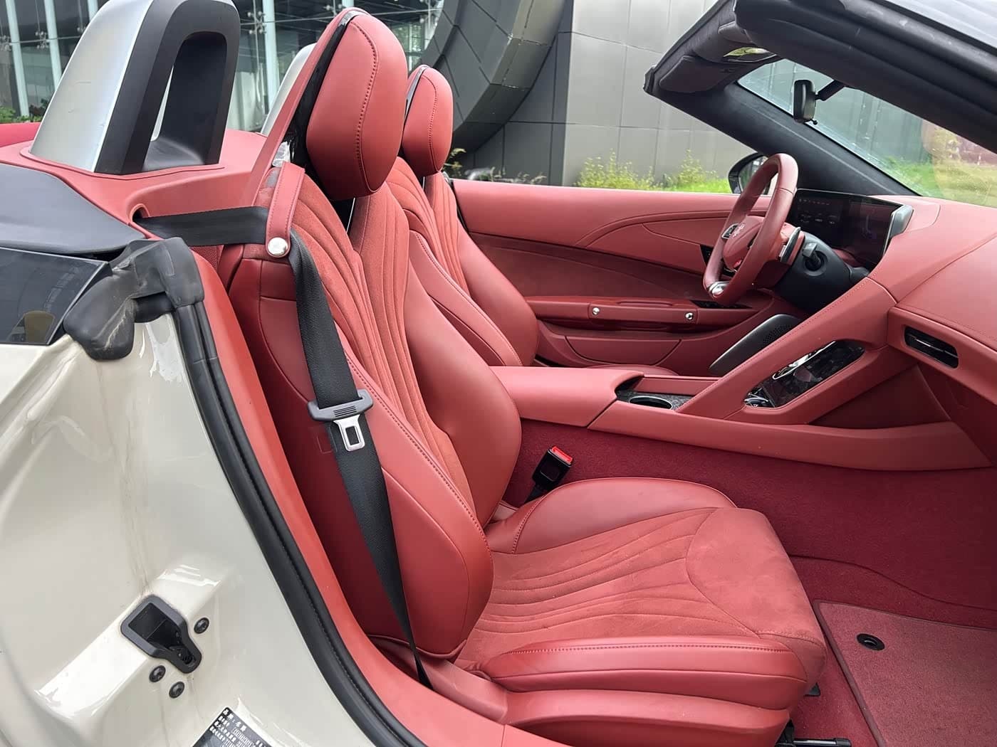2024 MG Cyberster White, 12,000 km, China export – photo 13