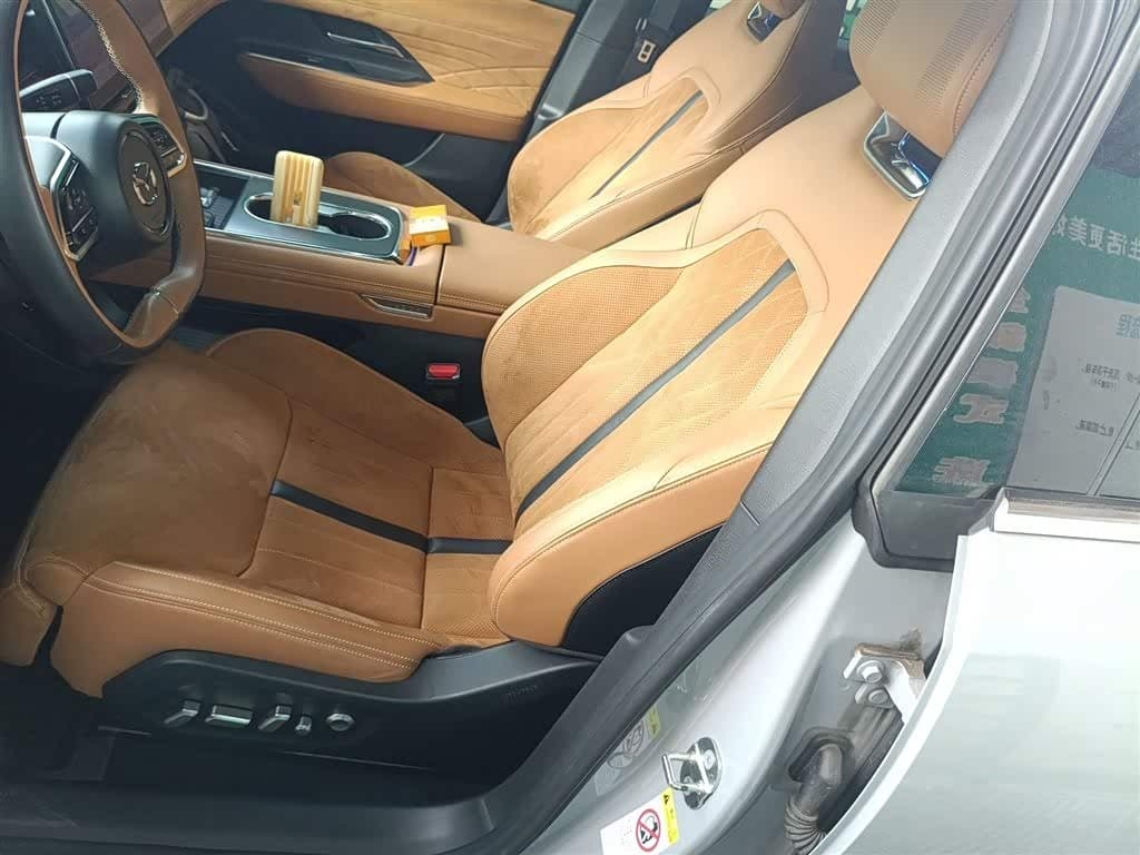 2024 Mazda EZ-6 Silbergrau, 11,800 km, China export – photo 11