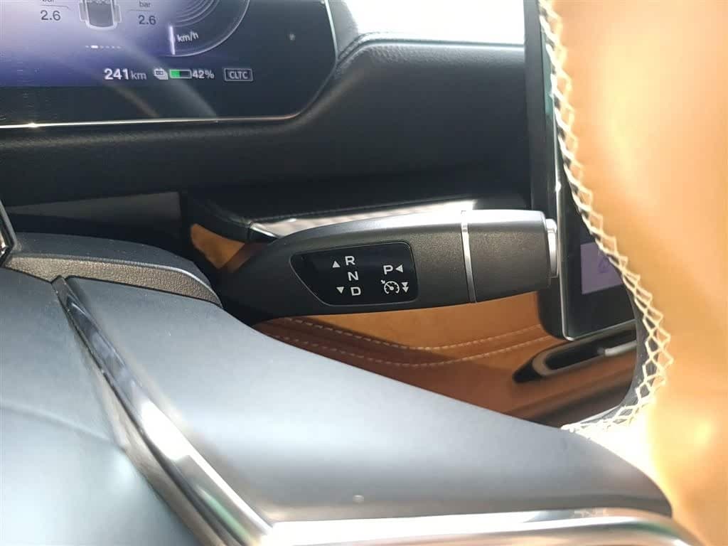 2024 Mazda EZ-6 Silbergrau, 11,800 km, China export – photo 10
