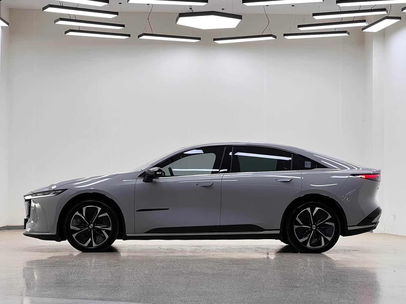 2024 Mazda EZ-6 Gris Plata, 20,400 km, China export – photo 4
