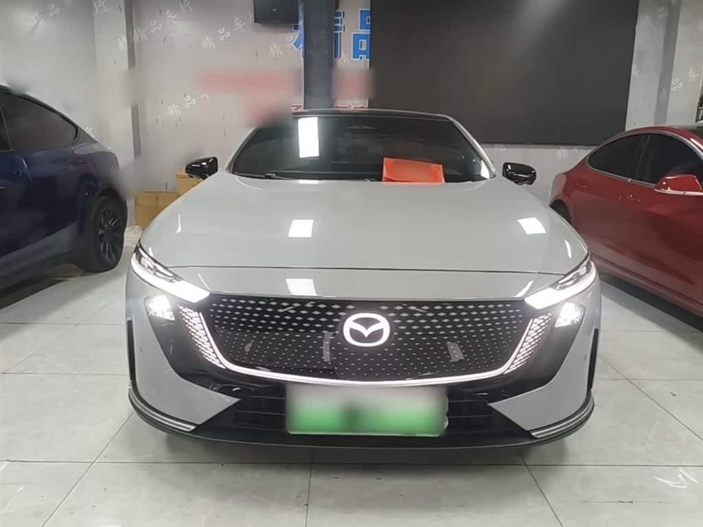 2024 Mazda EZ-6 Silbergrau, 49,500 km, China export – photo 3