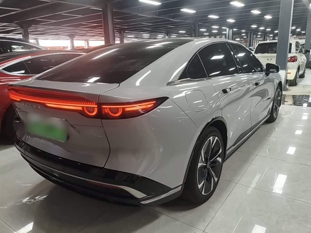 2024 Mazda EZ-6 Silbergrau, 49,500 km, China export – photo 7