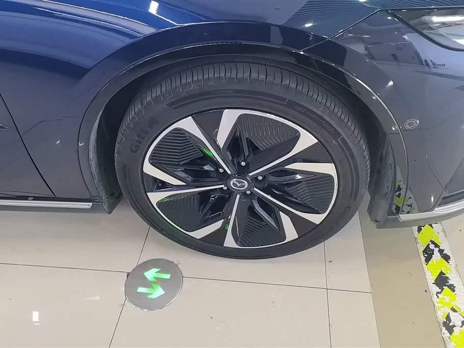 2024 Mazda EZ-6 Blue, 29,000 km, China export – photo 6