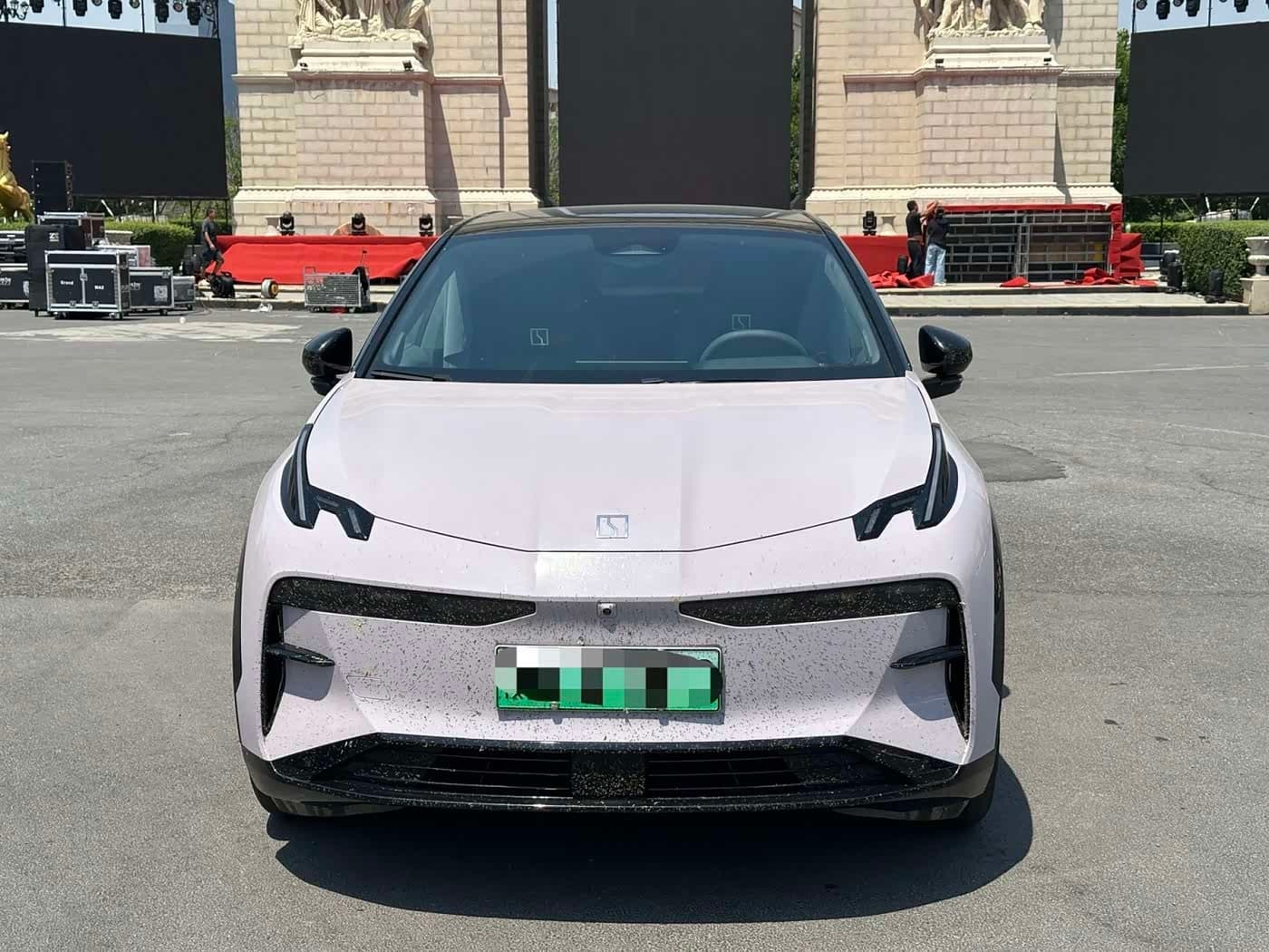 2024 Zeekr X Red, 37,000 km, China export – photo 2