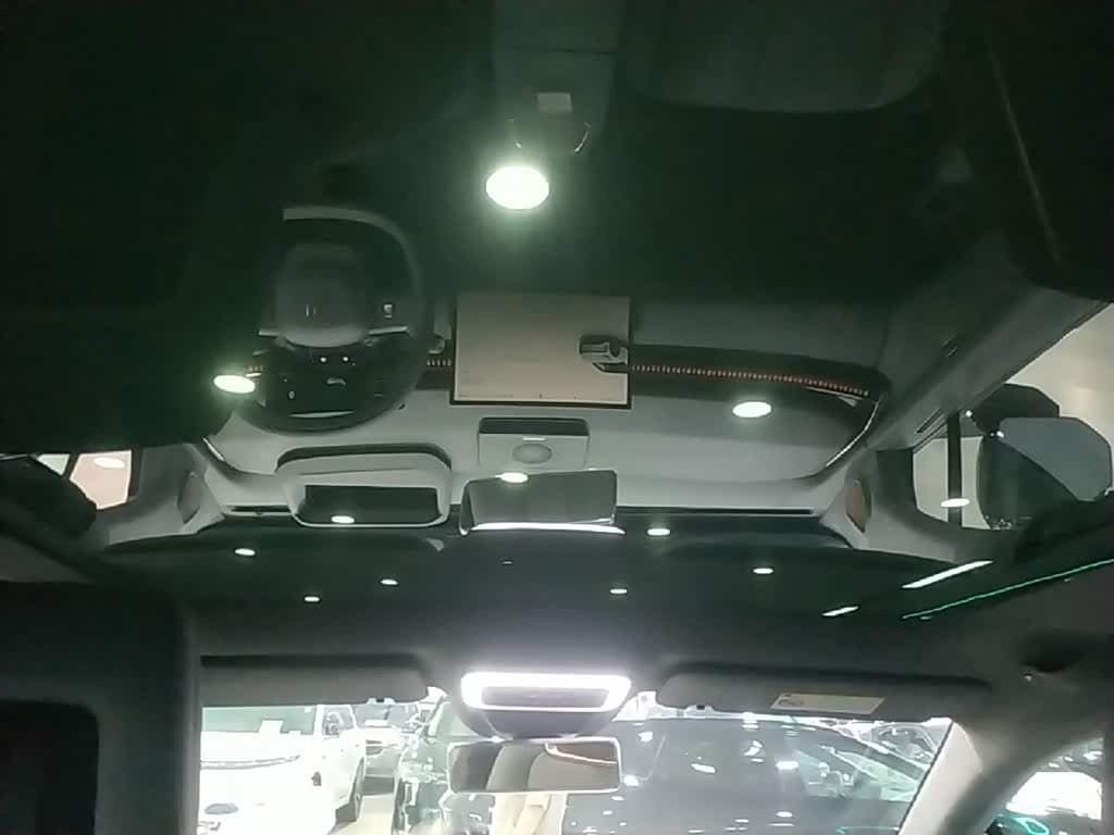 2024 Zeekr X رمادي فضي, 4,700 km, China export – photo 14