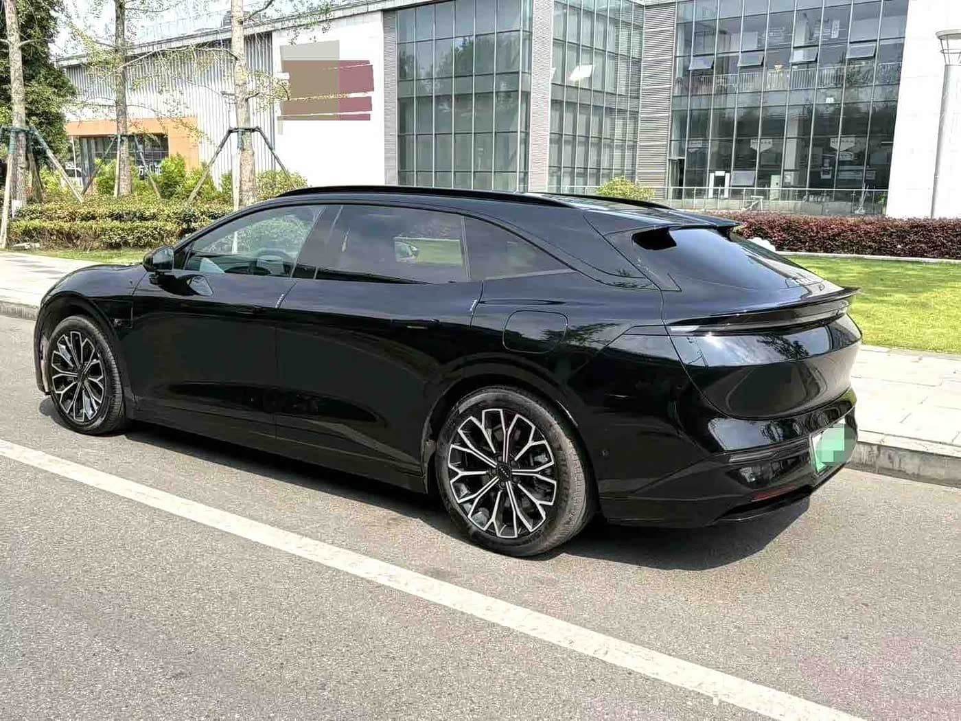 2025 Zeekr 007GT Black, 17,000 km, China export – photo 3